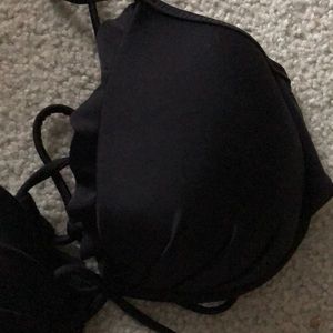 NWOT Victoria’s Secret bikini top